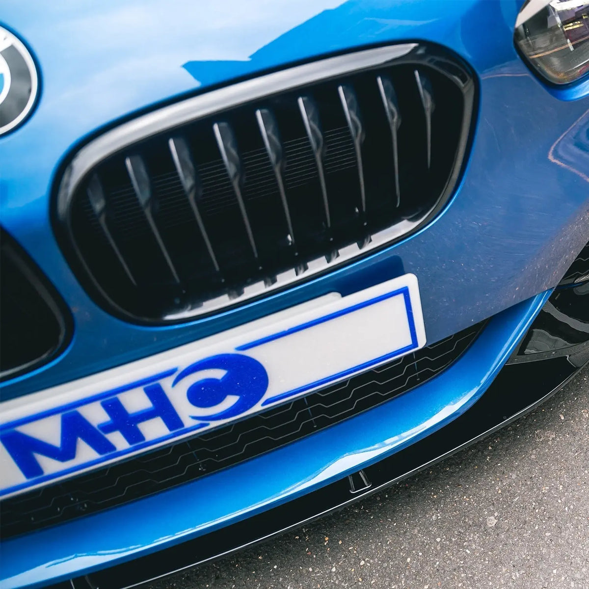 MHC Black BMW 1 Series LCI Single Slat Front Grilles In Gloss Black (F20/F21) R44 Performance
