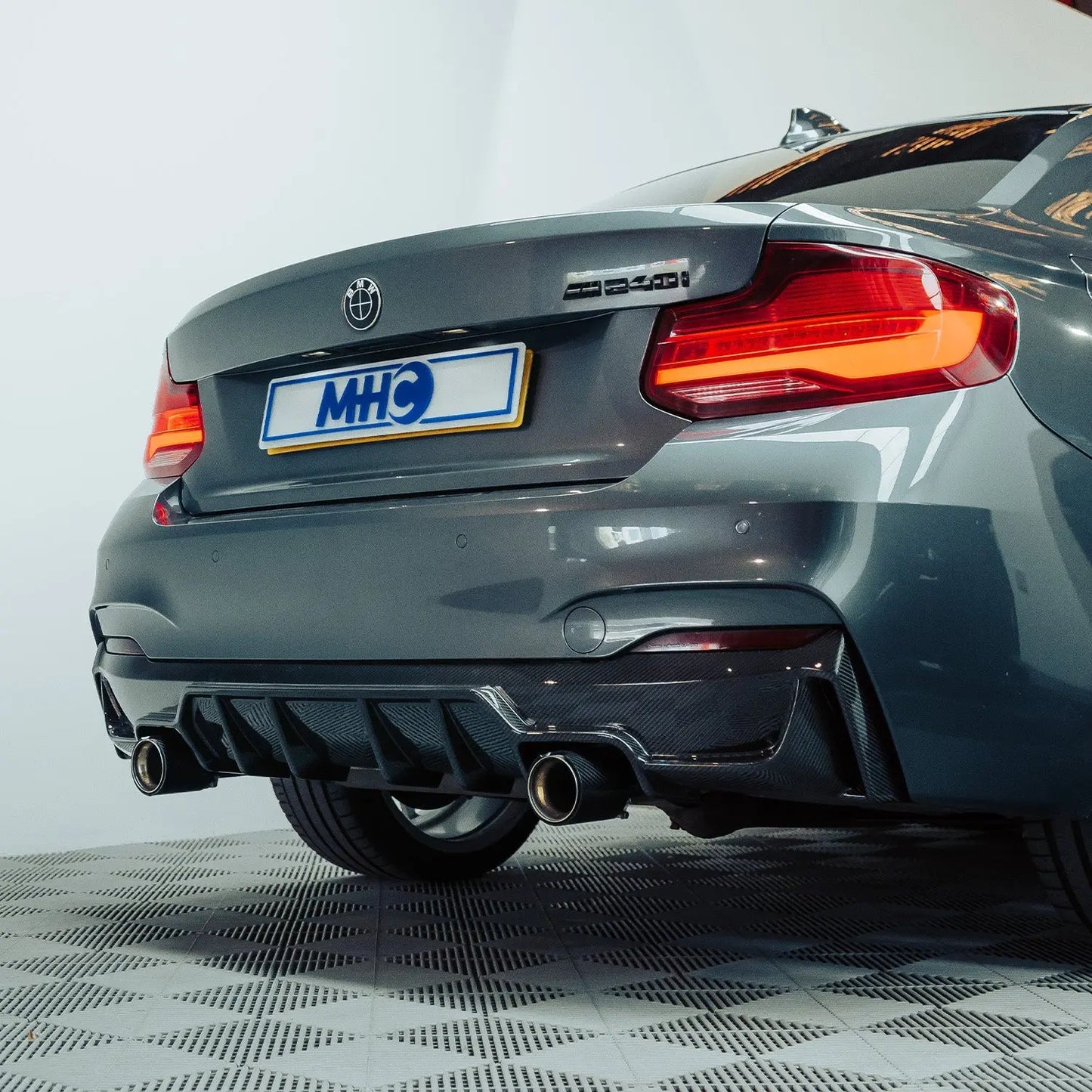 MHC+ BMW F22/F23 M235i & M240i Ultra Aggressive Style Rear Diffuser In Pre Preg Carbon Fibre R44 Performance