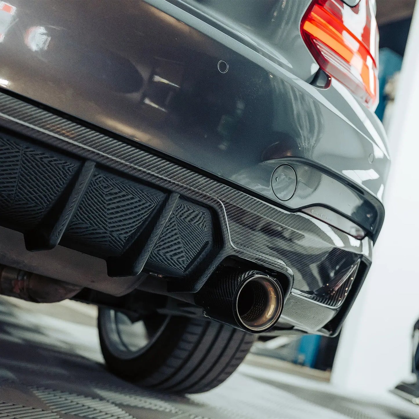MHC+ BMW F22/F23 M235i & M240i Ultra Aggressive Style Rear Diffuser In Pre Preg Carbon Fibre R44 Performance
