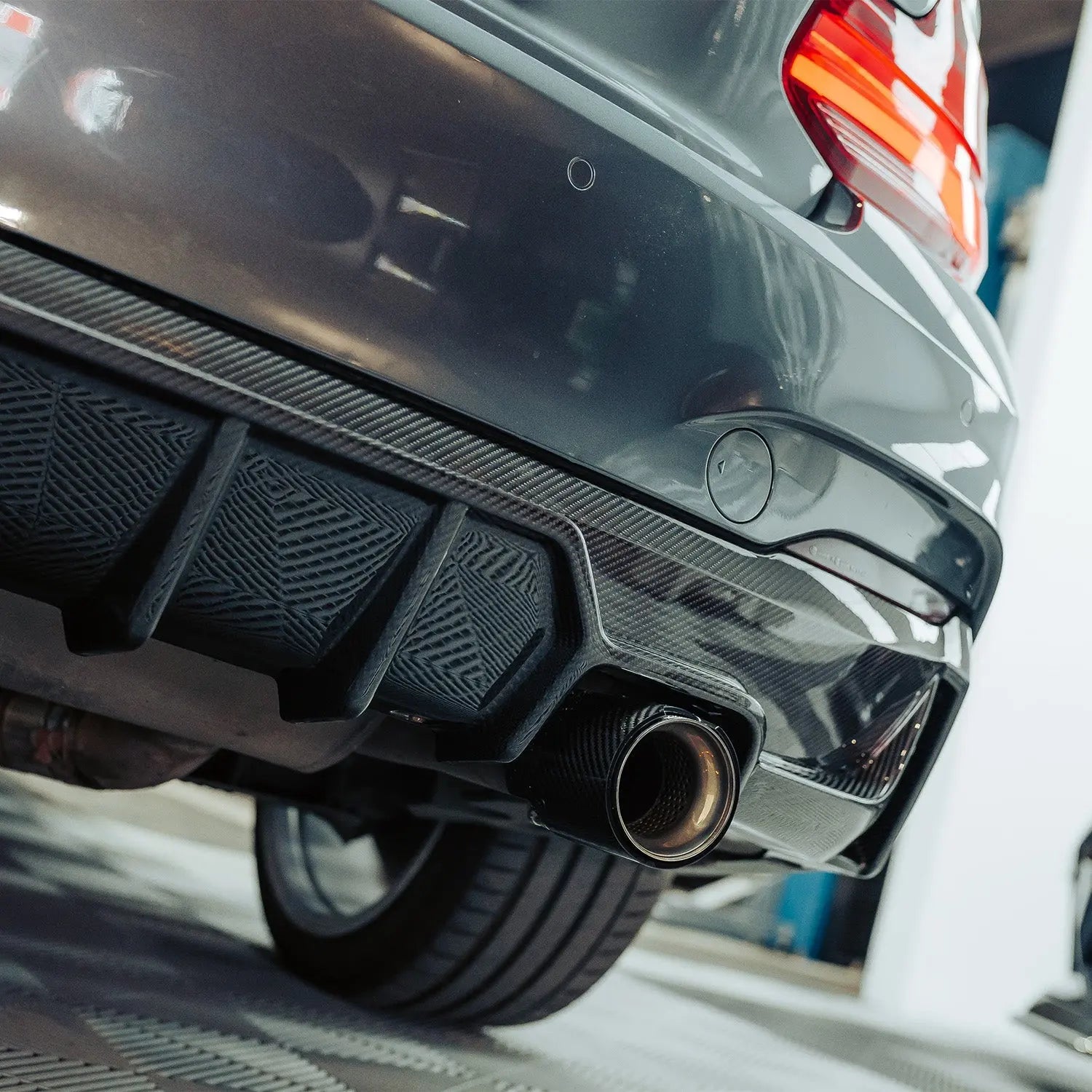 MHC+ BMW F22/F23 M235i & M240i Ultra Aggressive Style Rear Diffuser In Pre Preg Carbon Fibre R44 Performance