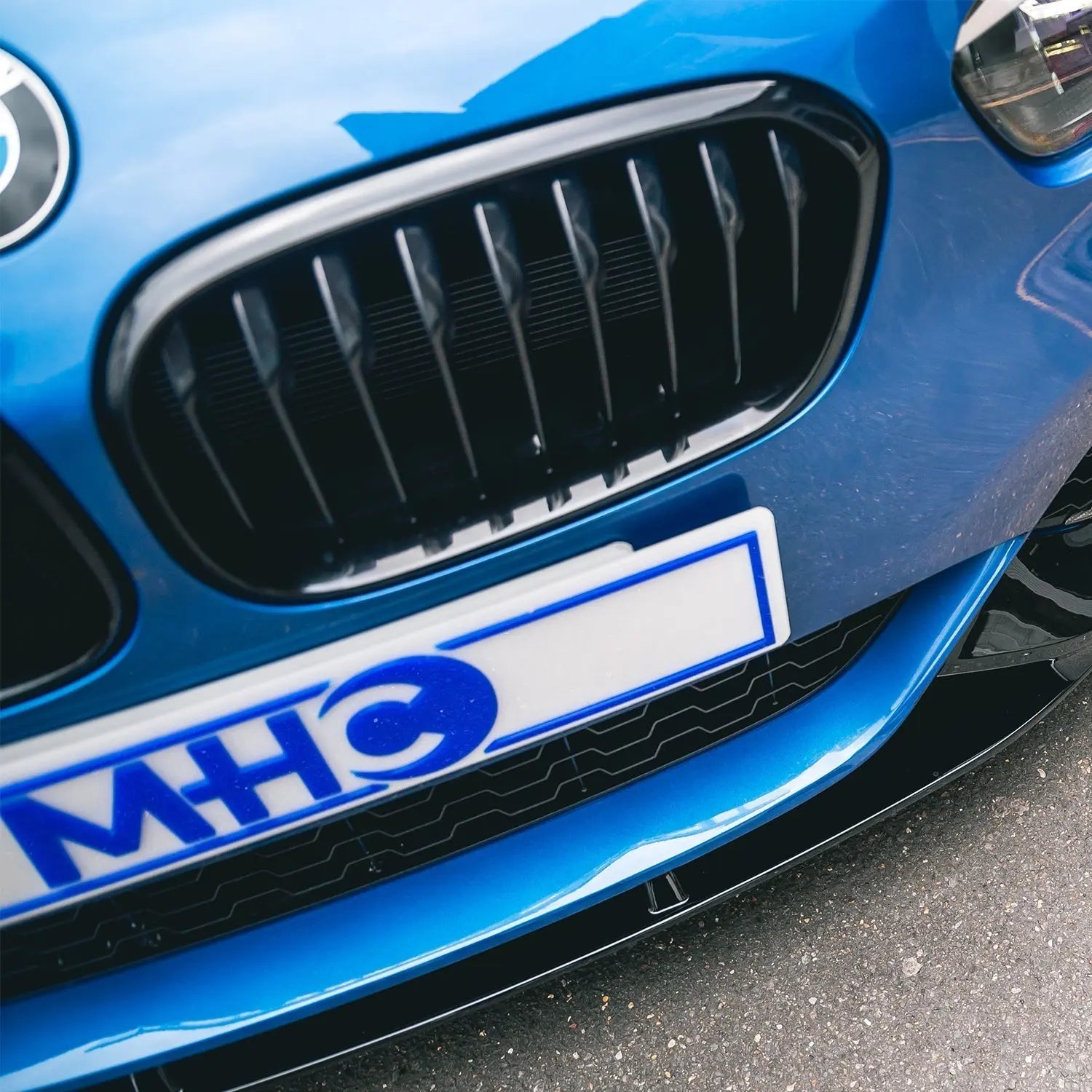 MHC Black BMW 1 Series LCI Single Slat Front Grilles In Gloss Black (F20/F21) R44 Performance